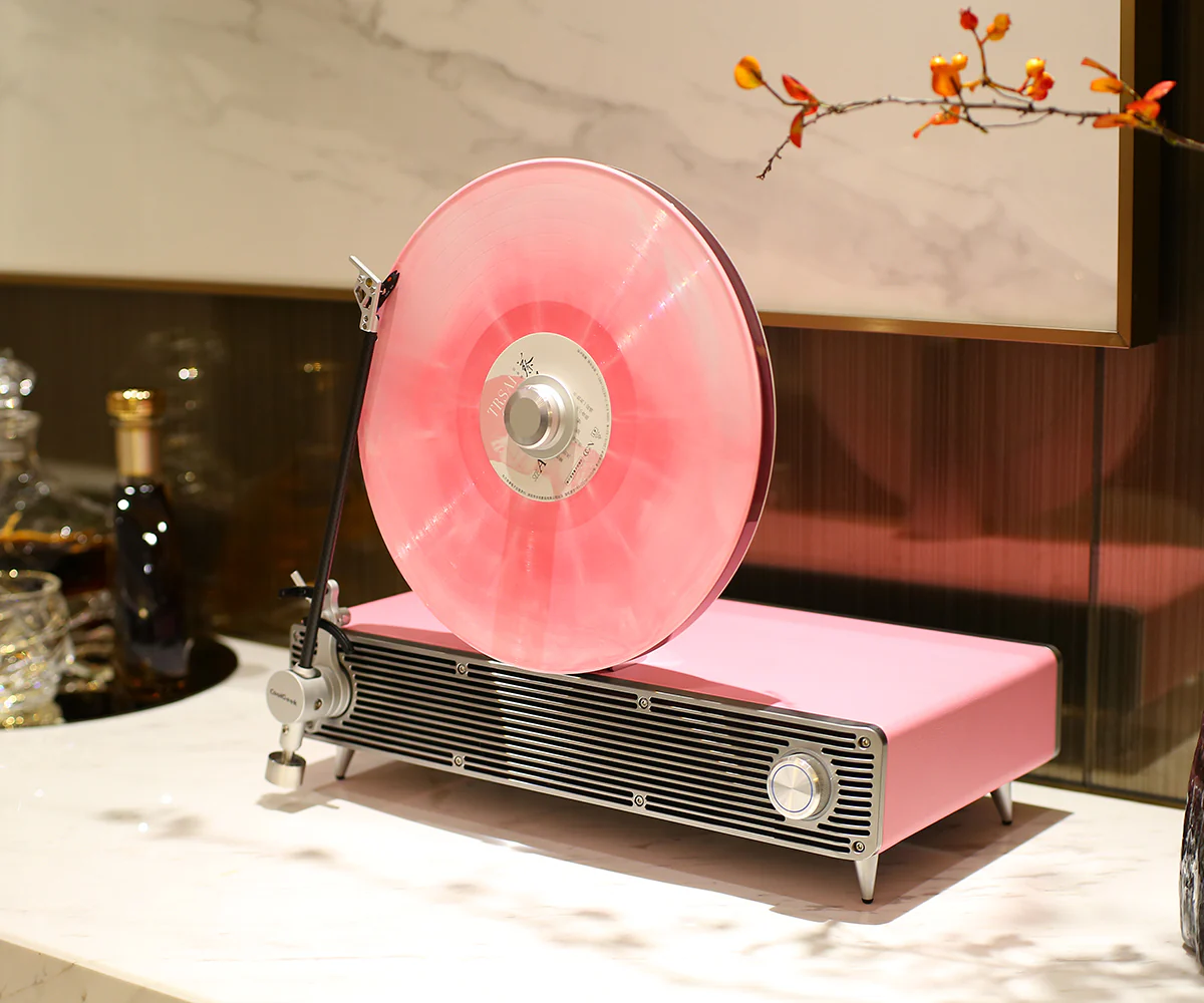 Timeless Sound, Modern Style